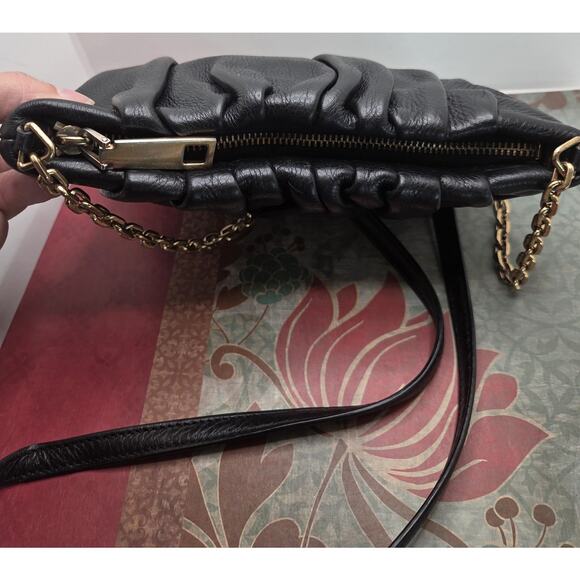 Marc Jacobs Gathered Pouch Crossbody Small Black Leather Bag With Gold Chain - Picture 3 of 9